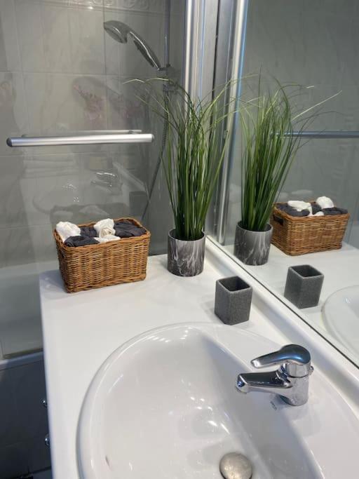 Magnifique Duplex 45 M2 Aux Portes De Paris Metro Barbara A 30Mn Expo Porte De Versailles 몽트루즈 외부 사진