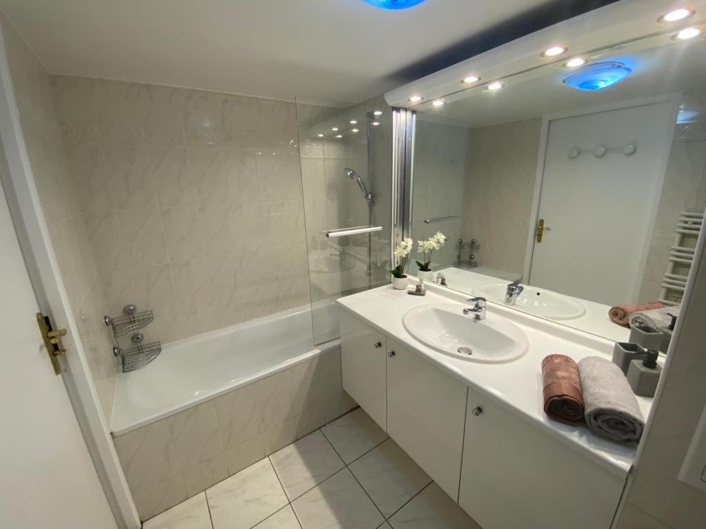 Magnifique Duplex 45 M2 Aux Portes De Paris Metro Barbara A 30Mn Expo Porte De Versailles 몽트루즈 외부 사진